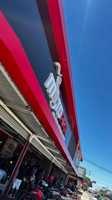 Empresa especializada em fachadas comerciais