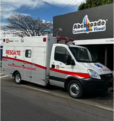 Plotagem de veículos para marketing